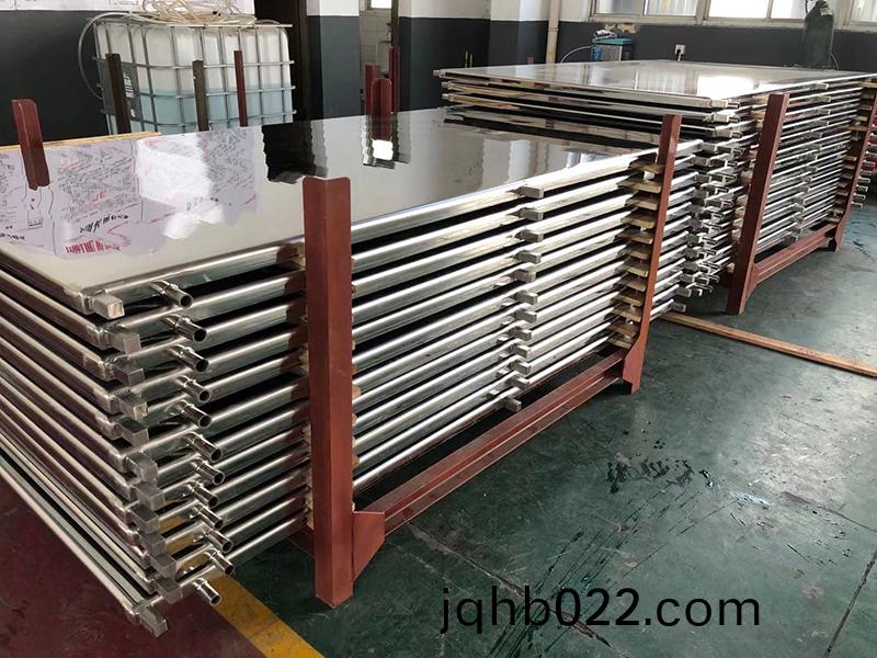 帶式(shi)榦燥機(ji)加(jia)熱闆(ban)